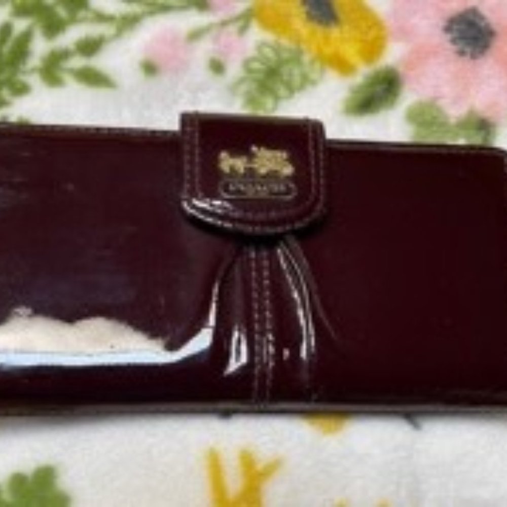 Coach burgundy patent leather wallet